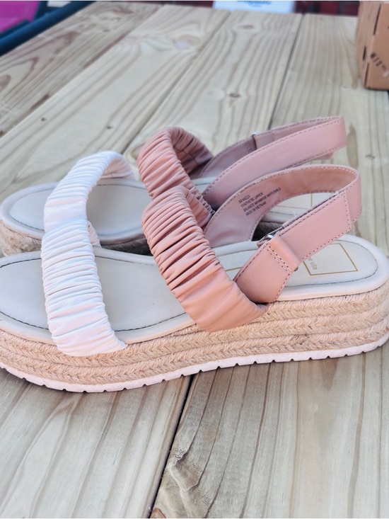 Dolce Vita Ruched Two-Tone Pink Platform Sandals - Picture 3 of 5